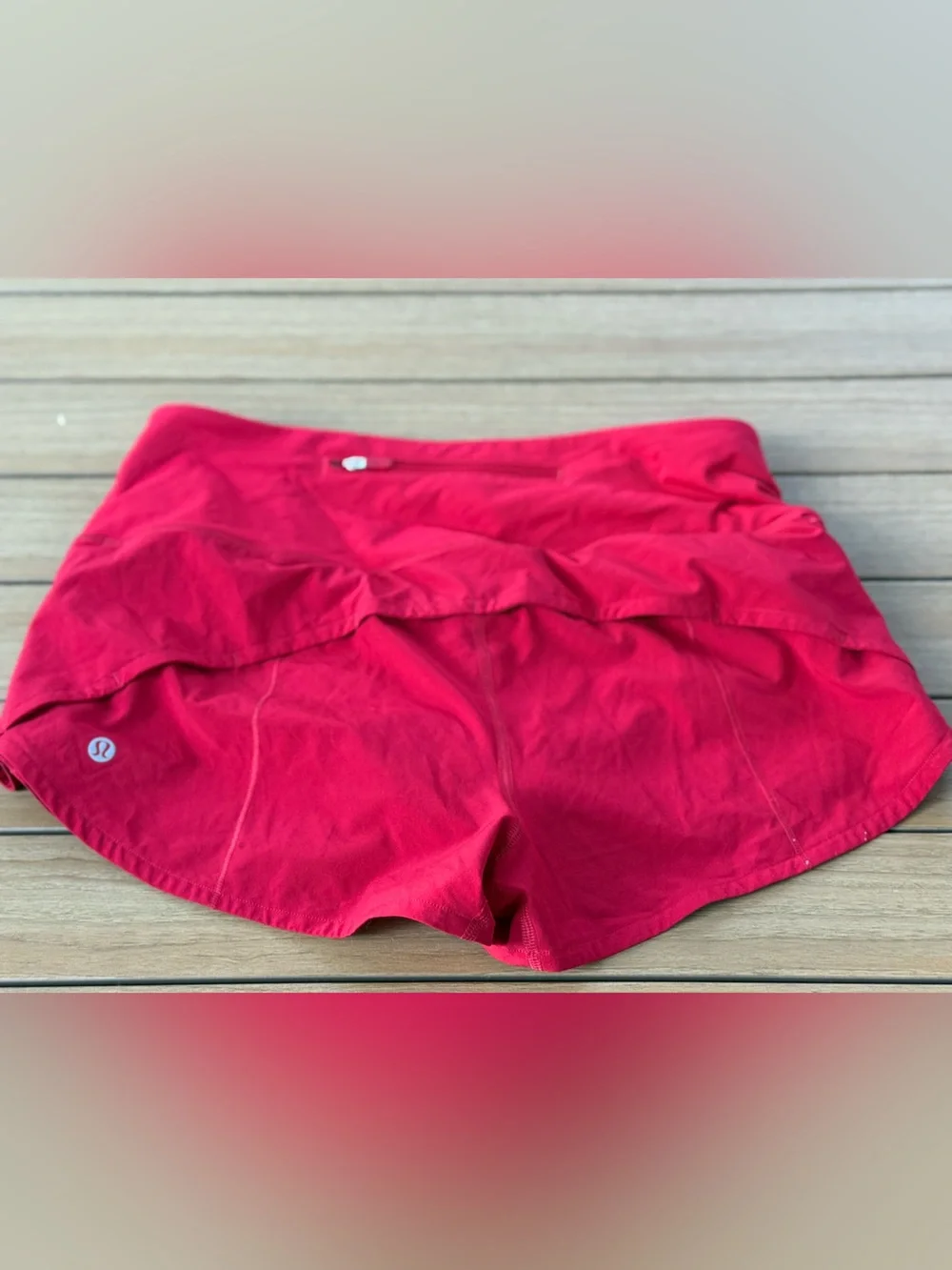 lululemon athletica Women's Speed Up Shorts 2.5 inseam. Size 8. Like new. Red.